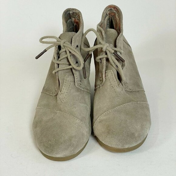 TOMS Womens Lace Up Desert Wedge Bootie Heels Taupe Sz 8 Suede Leather 300615 - Picture 2 of 8